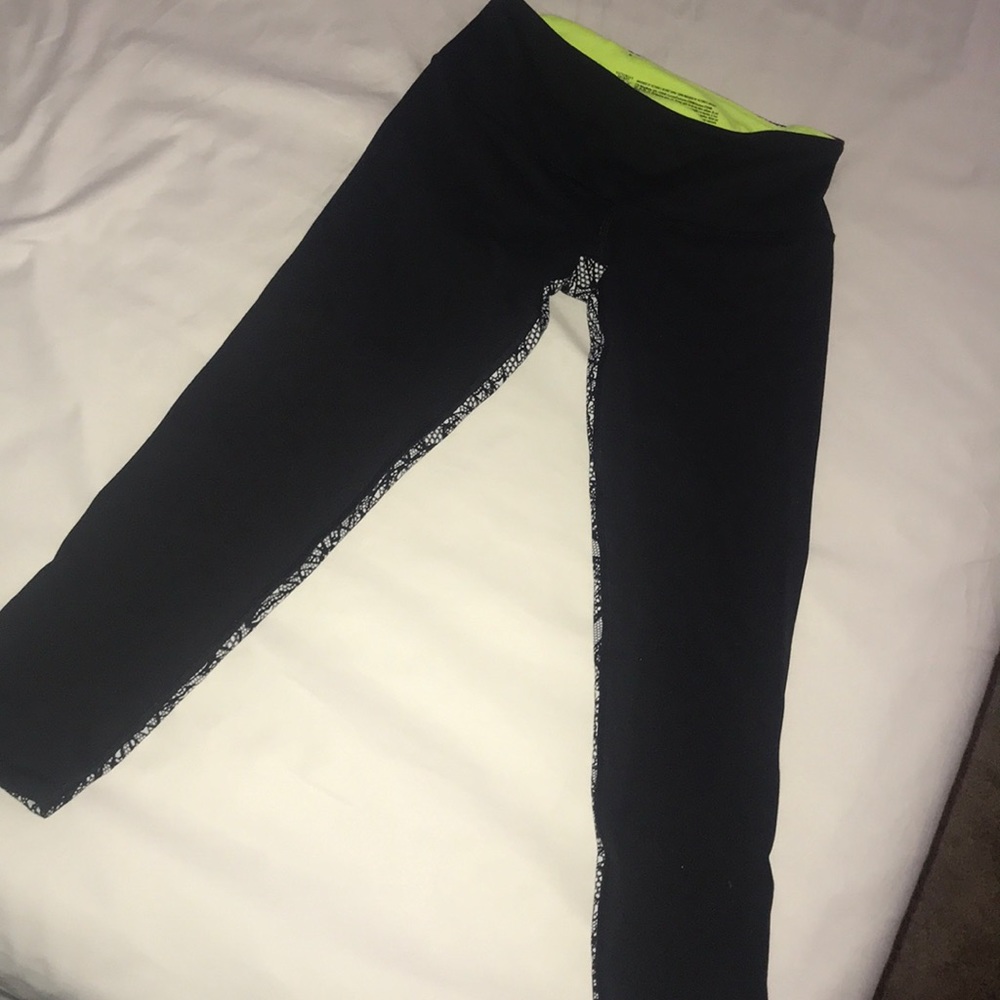 Knockout by Victoria’s Secret Capri